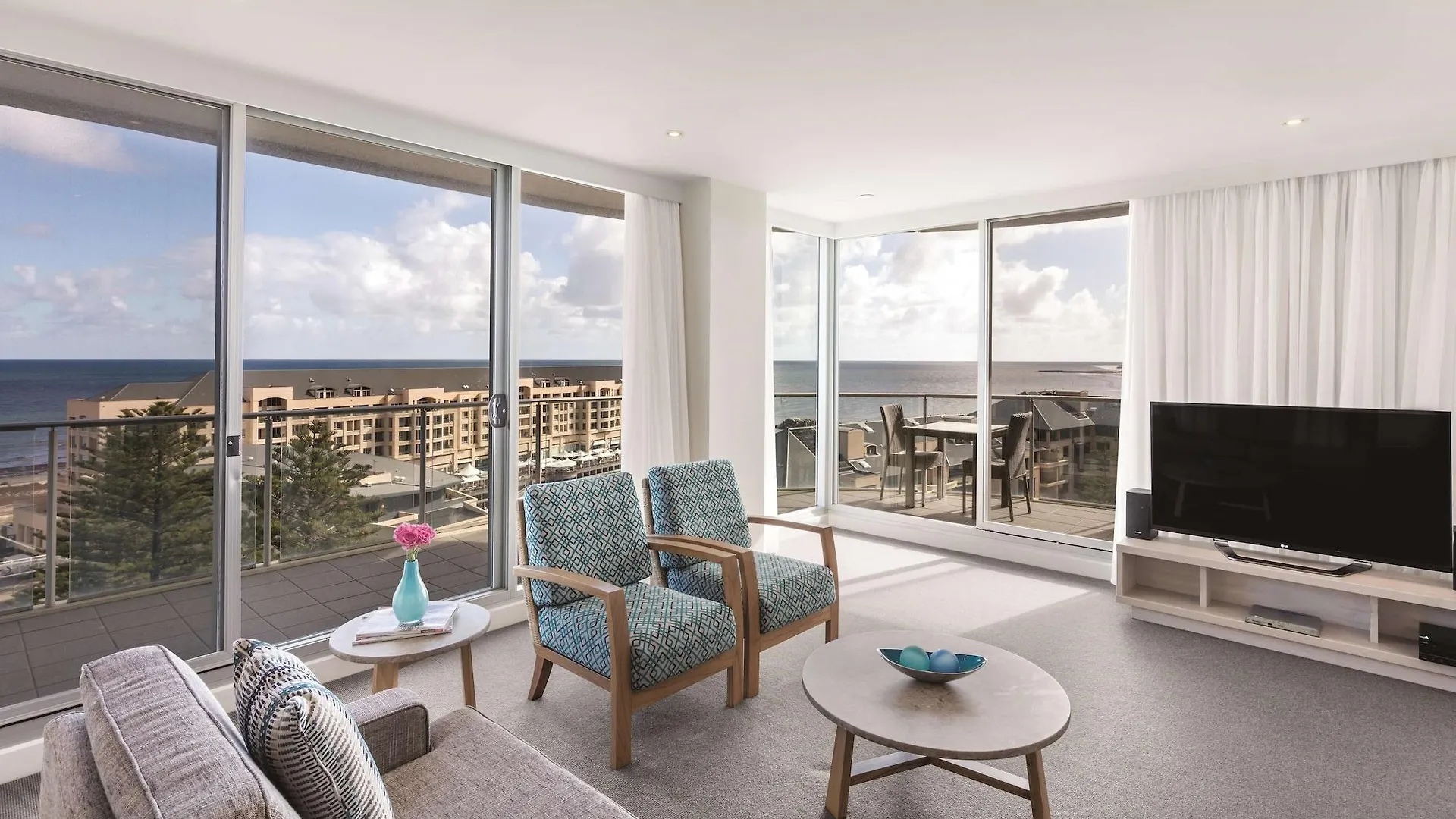 Oaks Glenelg Liberty Suites Adelaide