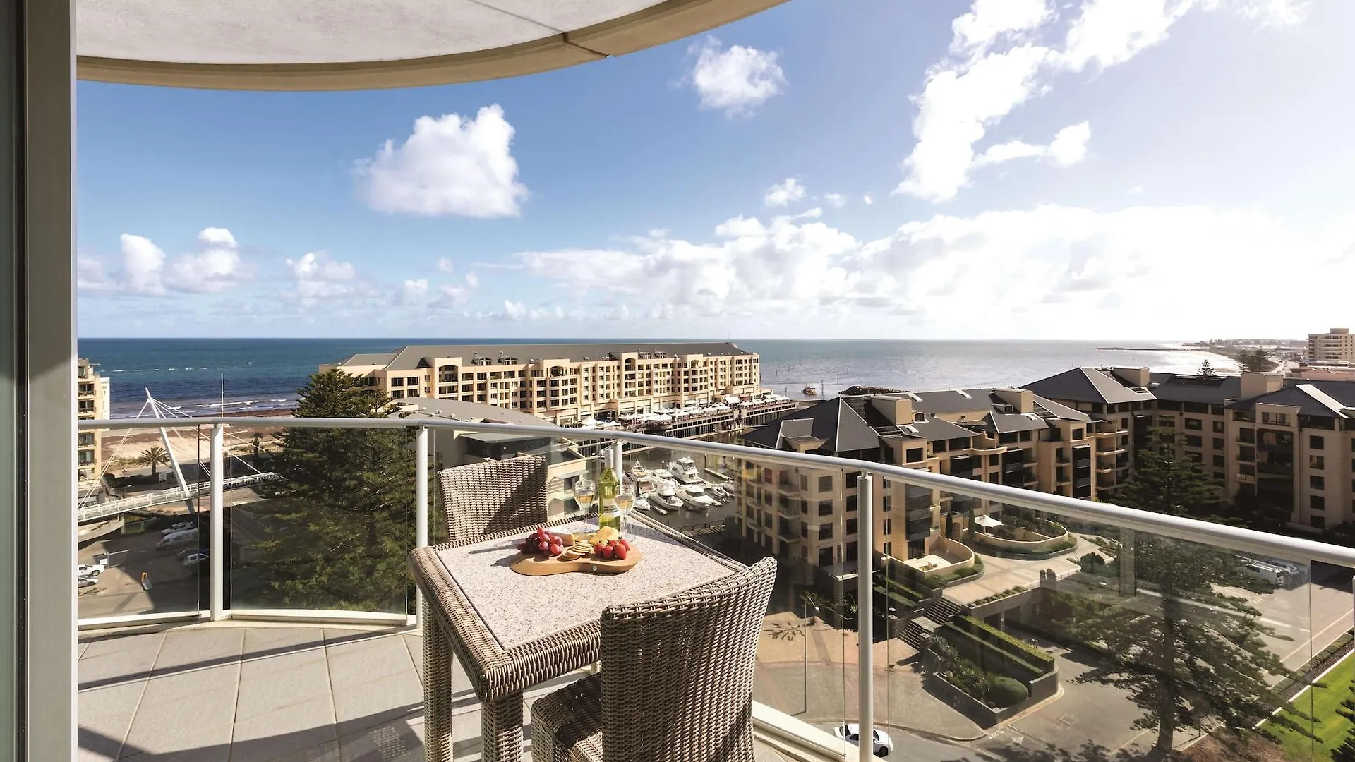 **** Aparthotel Oaks Glenelg Liberty Suites Adelaide Australia