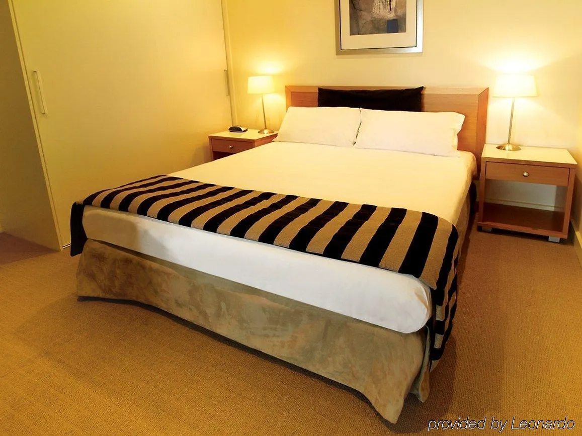 Oaks Glenelg Liberty Suites Adelaide 4*,