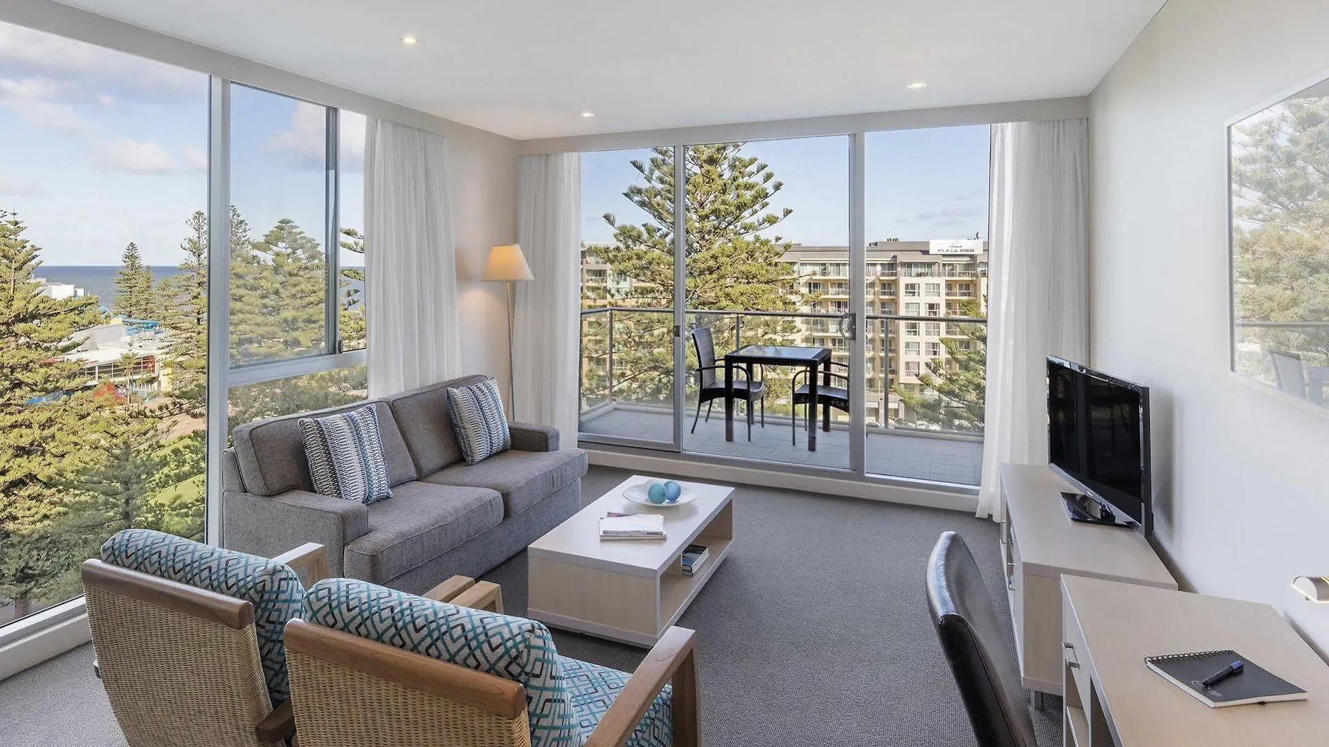 Oaks Glenelg Liberty Suites Adelaide 4*,