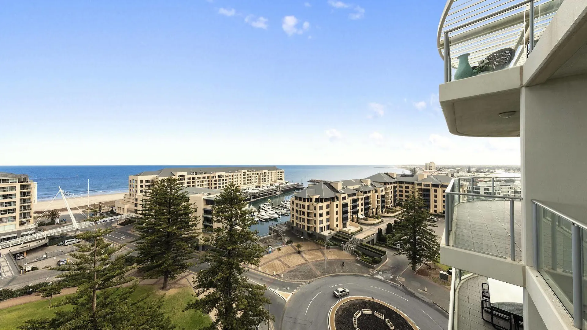 Oaks Glenelg Liberty Suites Adelaide Aparthotel