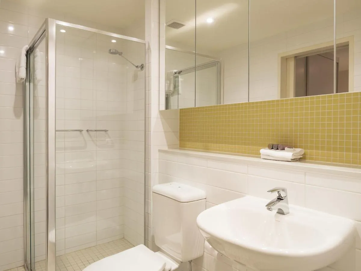 Oaks Glenelg Liberty Suites Adelaide 4*,  Australia